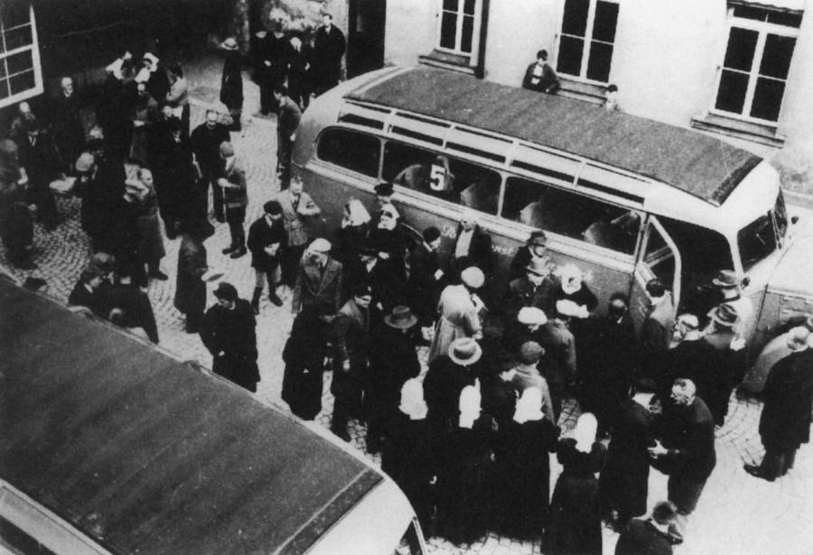 Disabled people are relocated as part of the Aktion T4 program, 1941